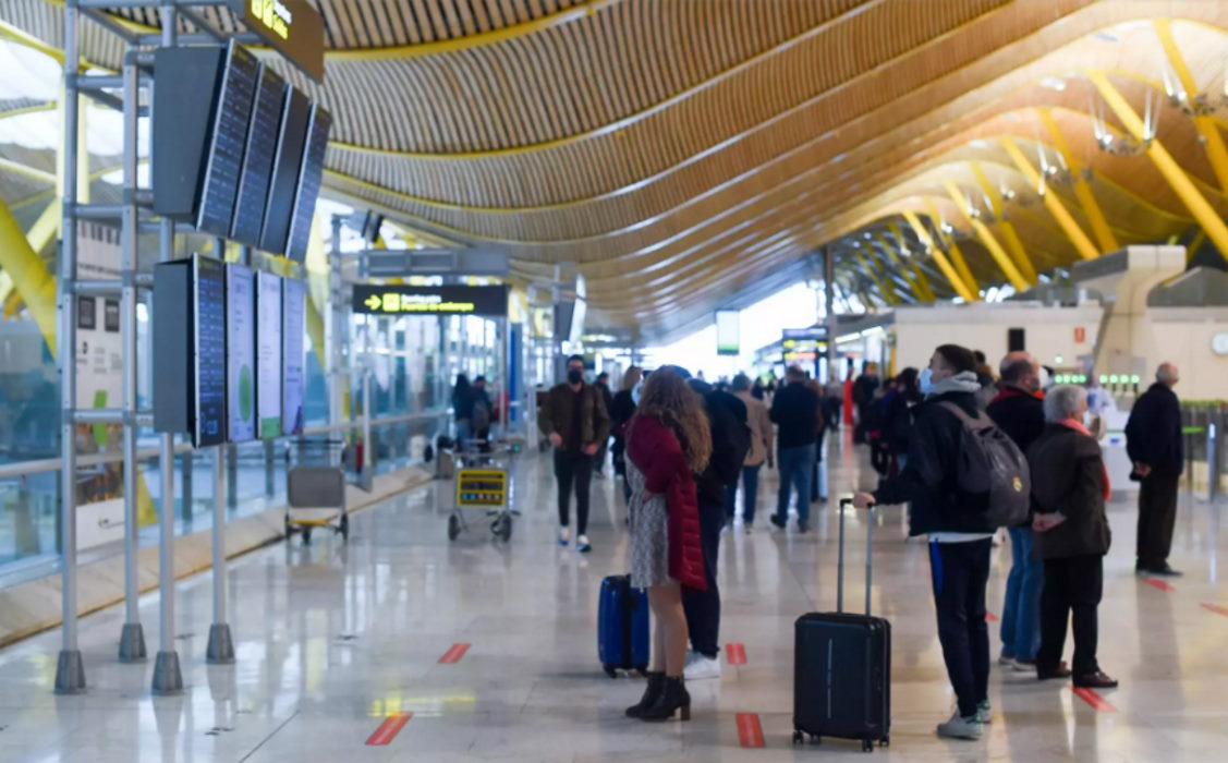 Spanish Government extends vaccine requirement to enter Spain from the UK