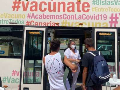 The vacuna buses return to the streets of Tenerife and Gran Canaria