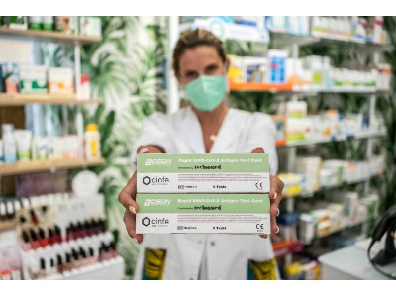 The Government will allow pharmacies to report the results of Covid tests to the SCS