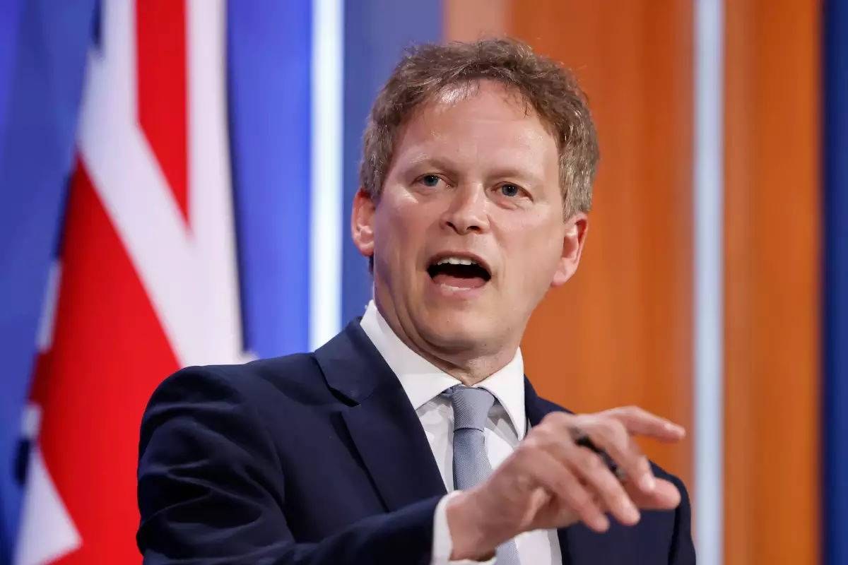 Good news as travel restrictions to England relaxed for everyone