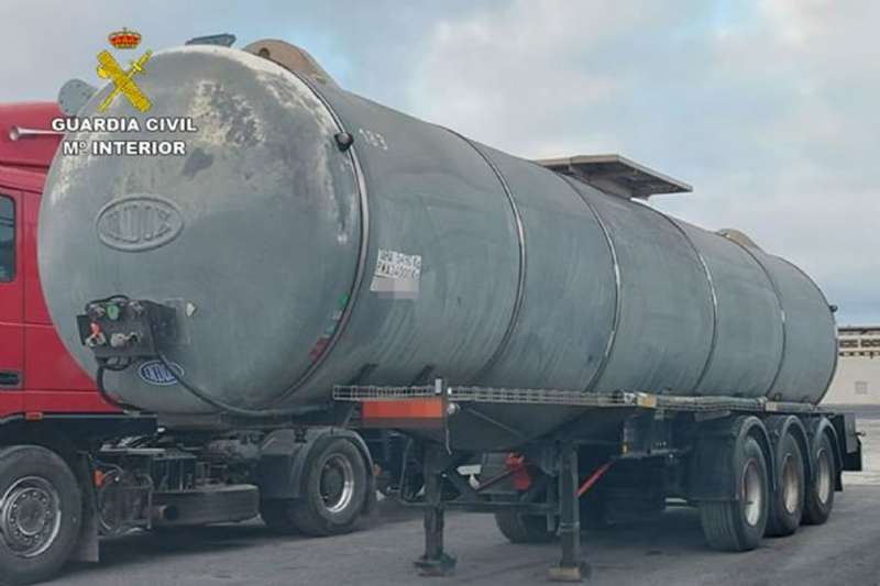 Large scale drug operation using fuel tankers is uncovered in the Canary Islands