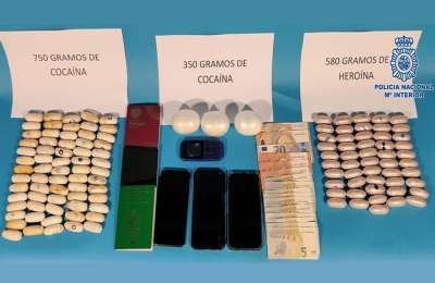 Three drug mules arrested with 1.6kg of cocaine and heroin in their bodies