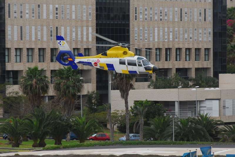 Fisherman drowns after falling off rocks into the sea 