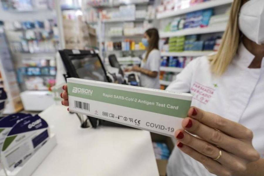 Chemists can now supervise self-diagnosis tests and send the results