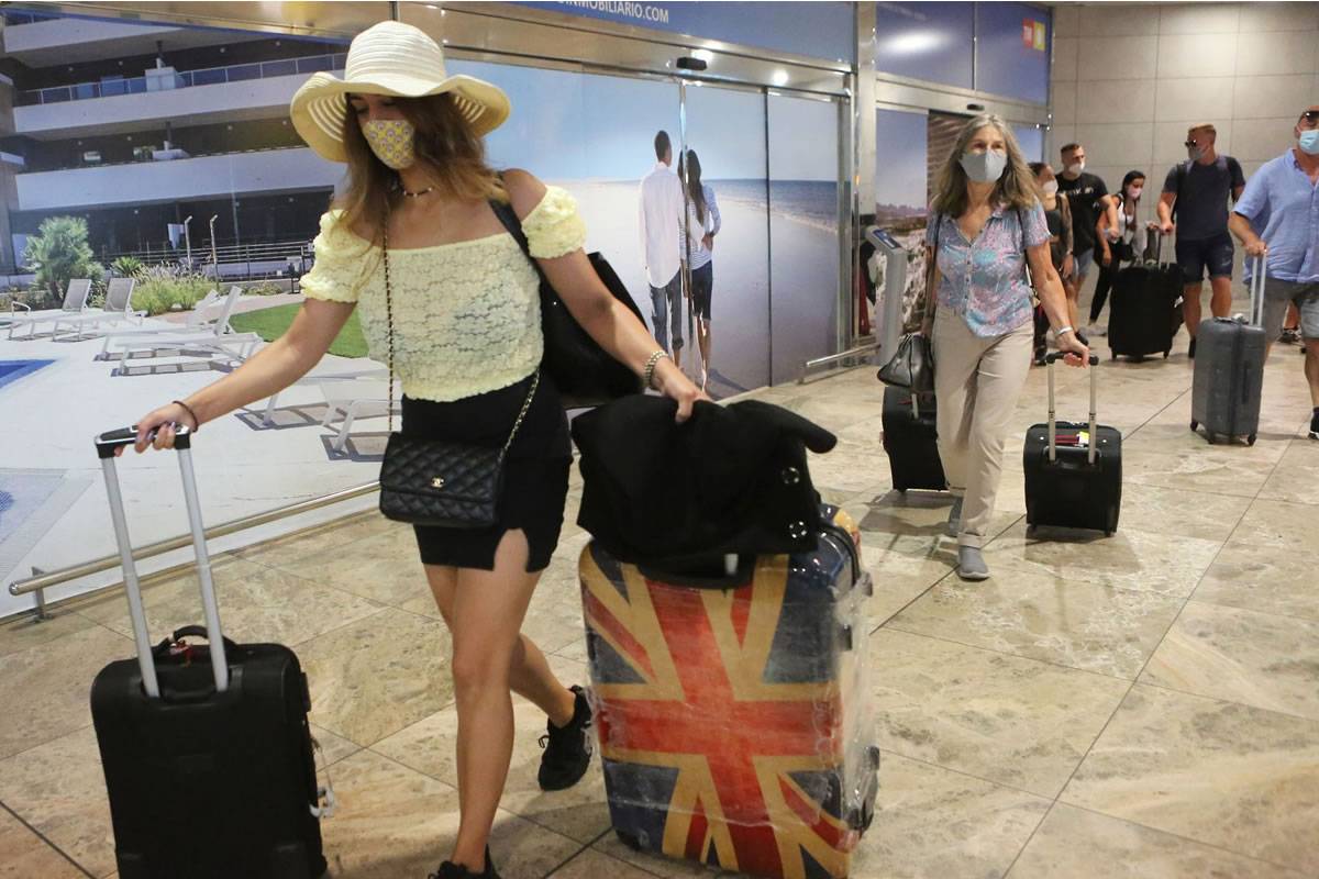 UK travellers can now enter the Canary Islands with a Covid recovery certificate