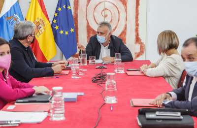 The Canarian Government will continue to relax more restrictions today