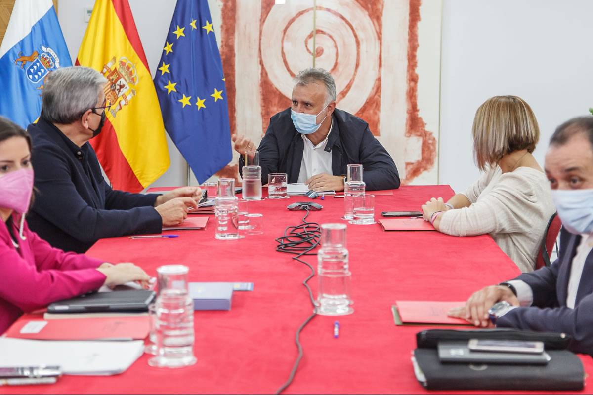 The Canarian Government will continue to relax more restrictions today