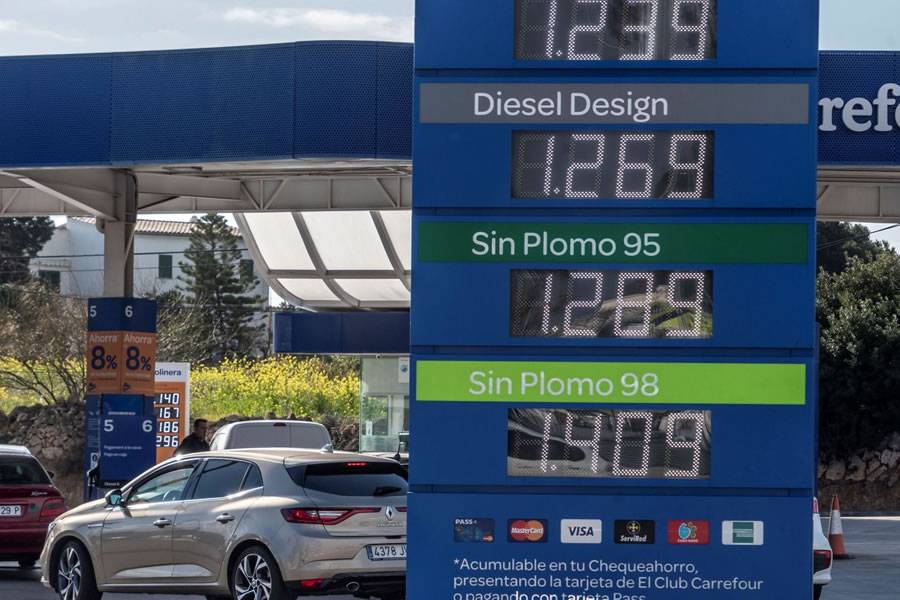 How to save up to 20% on fuel with your car