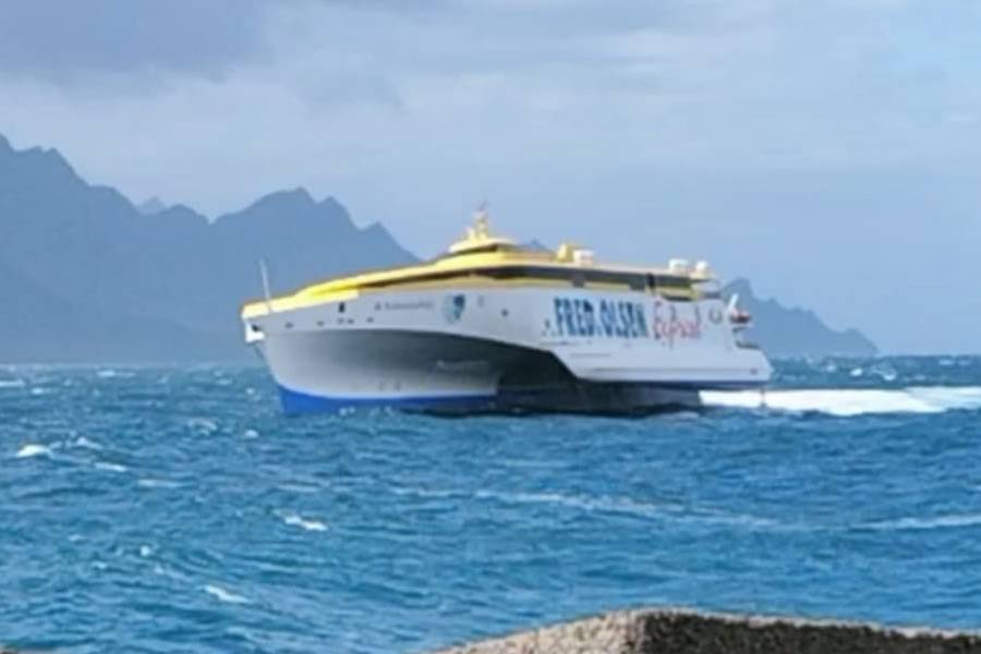 Chaos on board ferries due to stormy weather and sea conditions