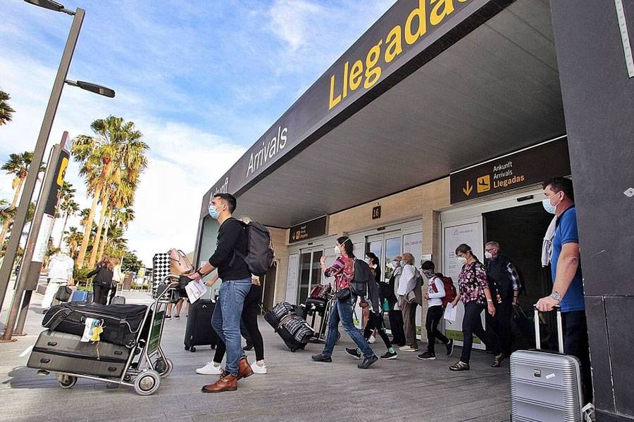 Hoteliers warn about volume of complaints regarding the Tenerife South airport