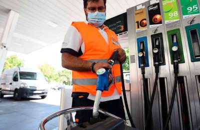 Petrol and diesel prices expected to increase by up to 10 cents a litre today