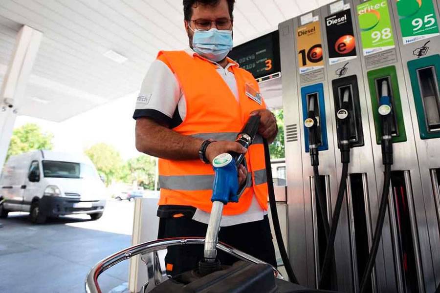 Petrol and diesel prices expected to increase by up to 10 cents a litre today