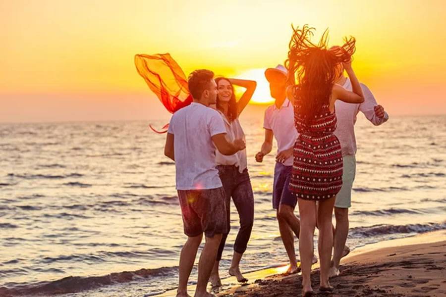 Freedom Day in the Canary Islands... restrictions lifted so now you can party!