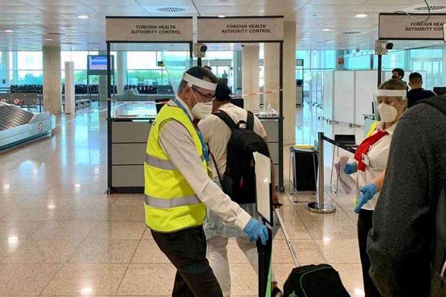 Will unvaccinated travellers from the UK be able to enter Spain from Friday?