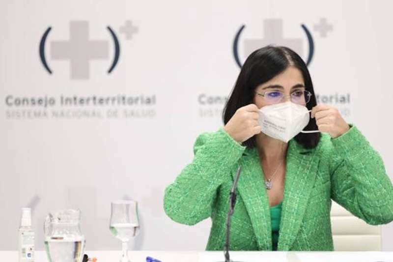 The Ministry of Health proposes to end use of masks indoors at Easter