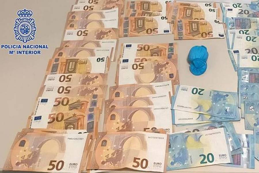 Irishman arrested at Tenerife South airport in possession of 35 grams of ecstasy
