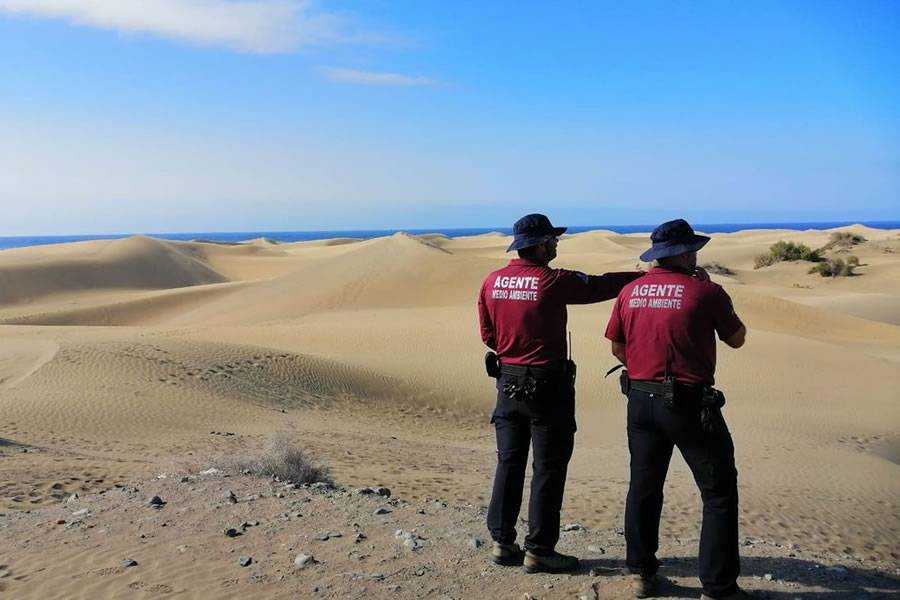 German tourist is sentenced to 4 months in jail for refusing to leave the Maspalomas Dunes