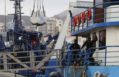 Police intercept fishing boat in Canarian waters carrying 3,000 kilos of cocaine