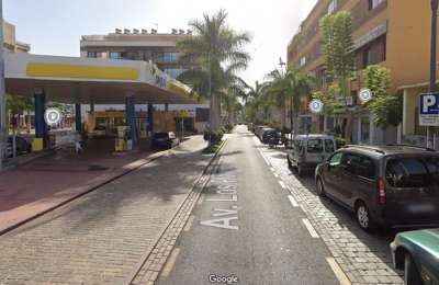 61-year-old man in critical condition after a heart attack in a shop in Los Cristianos