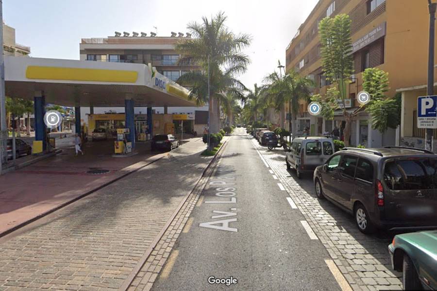 61-year-old man in critical condition after a heart attack in a shop in Los Cristianos
