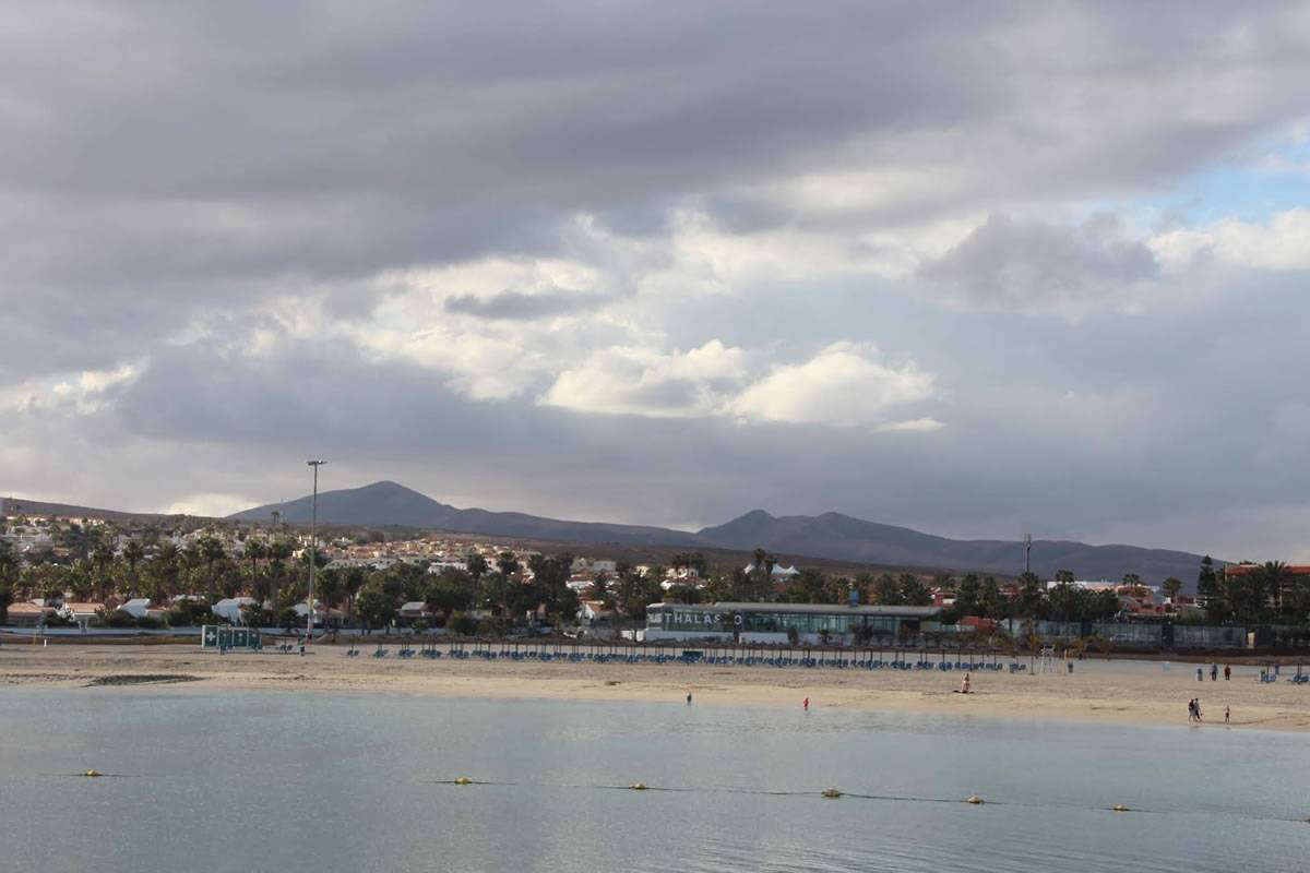 Lower temperatures, wind, and rain are forecast until Friday in the Canary Islands