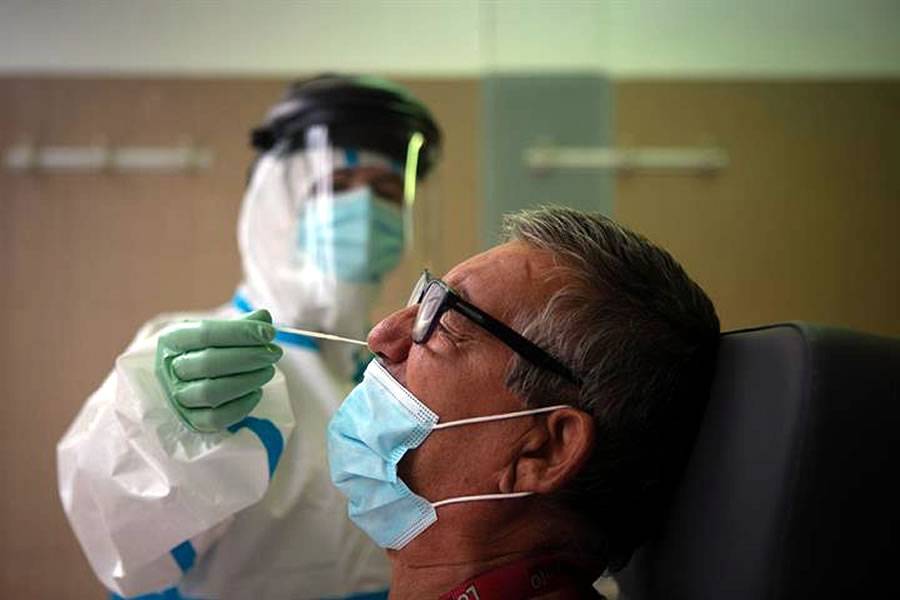 Covid update: Only one of the islands now has hospital pressure at medium risk
