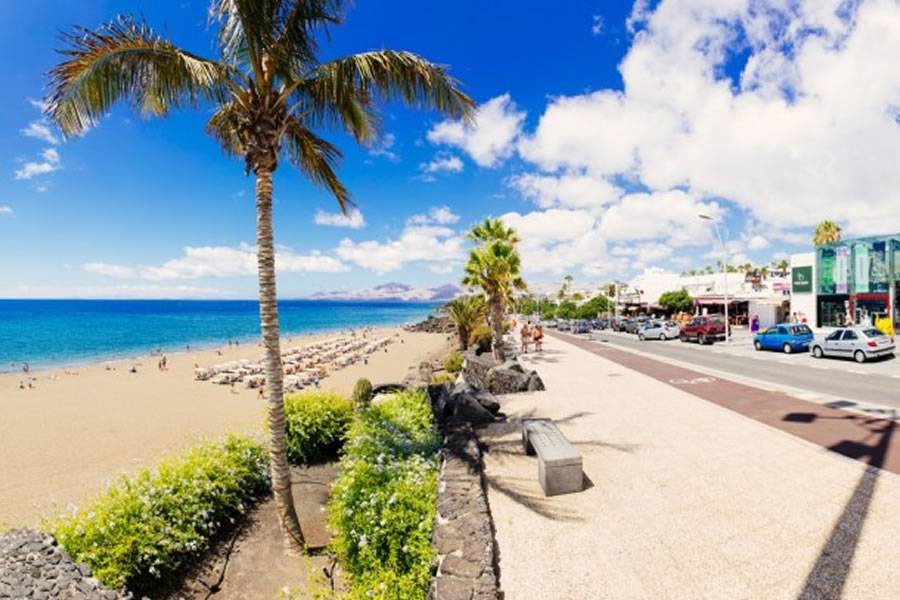 A cooler Wednesday with a drop in temperatures as the calima clears