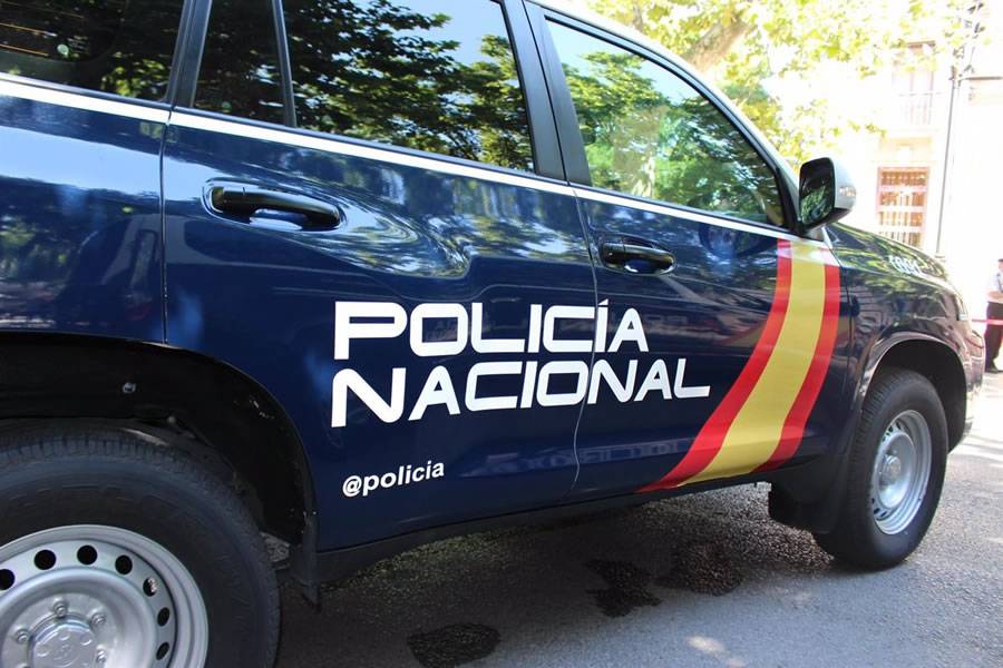 Man arrested for masturbating in front of teenage girls in a park