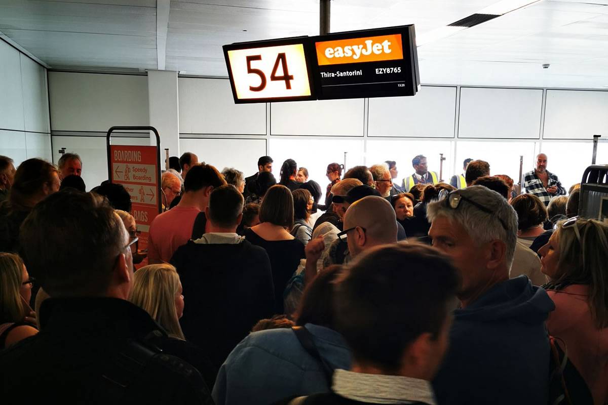 30,000 UK holidaymakers have travel plans scrapped as EasyJet cancels flights