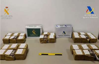 Couple caught with 30 kilos of hashish on their way to Tenerife by ferry 