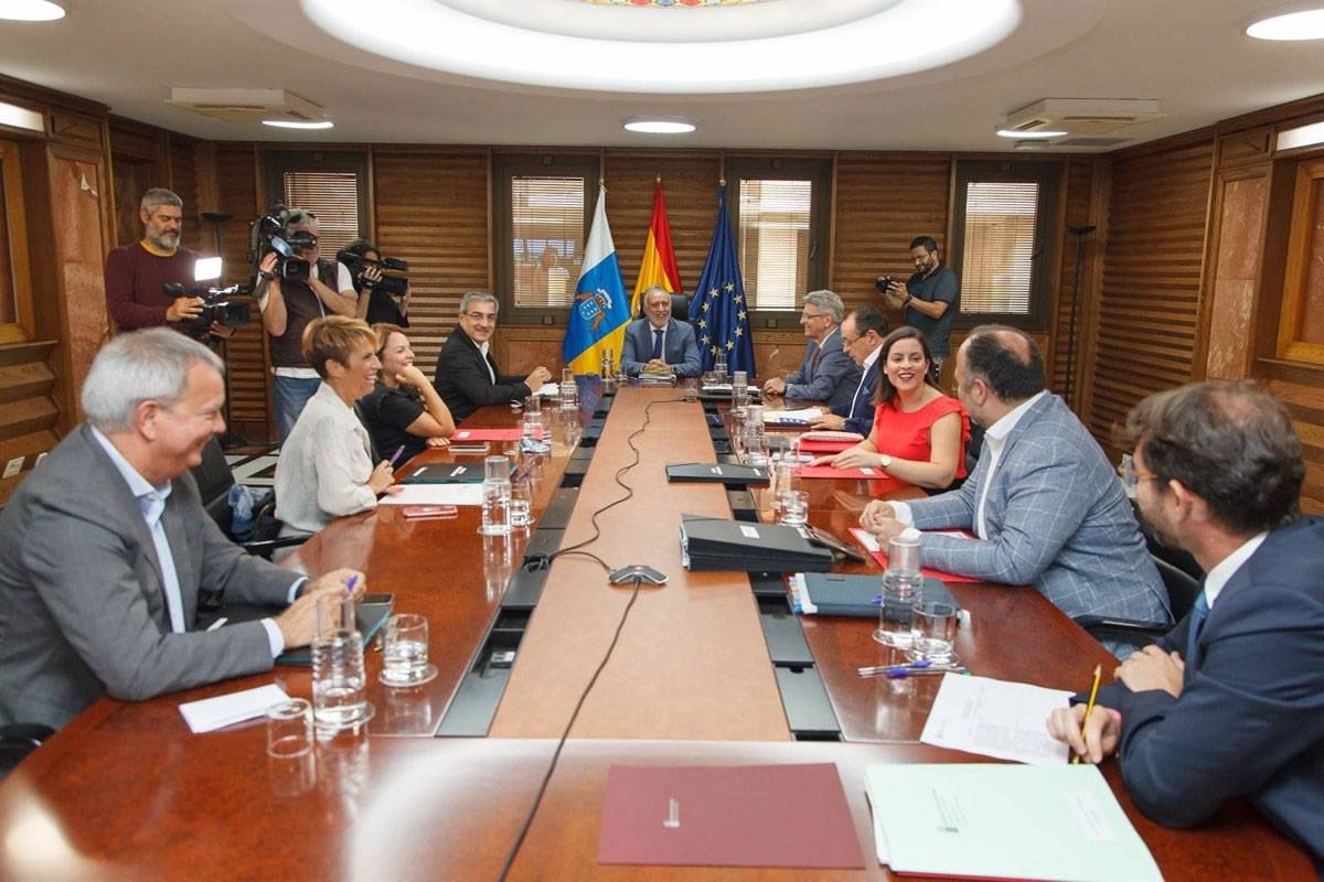 Canaries Government extends temporary suspension of anti-Covid measures until September