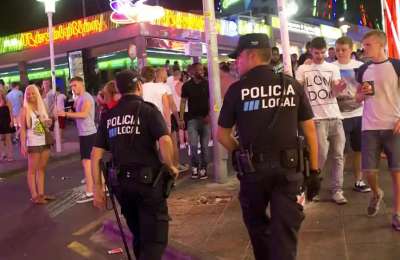 Spain increasing police presence in large tourist areas this summer