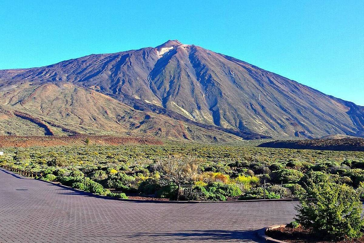 Seismic swarm with more than 450 ‘hybrid events’ detected under Teide