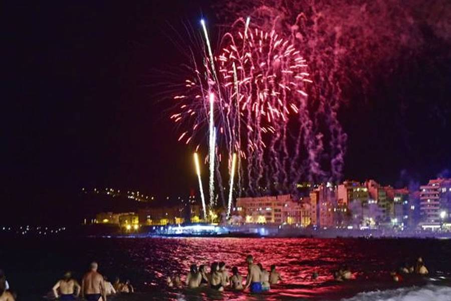 560 kilos of fireworks will be launched for the ‘Noche de Fuegos’ in Las Canteras