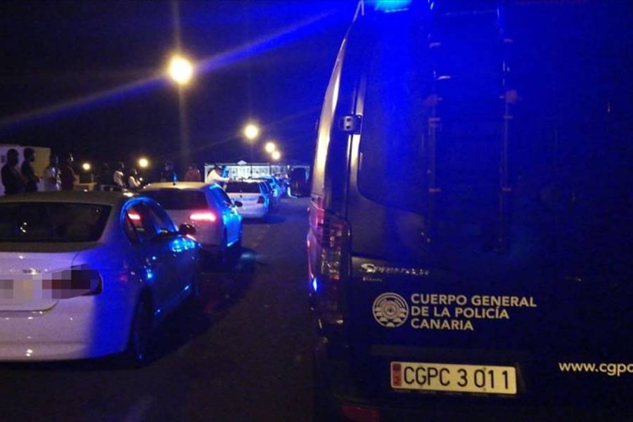 Man glassed in the neck in a fight outside a nightclub early this morning