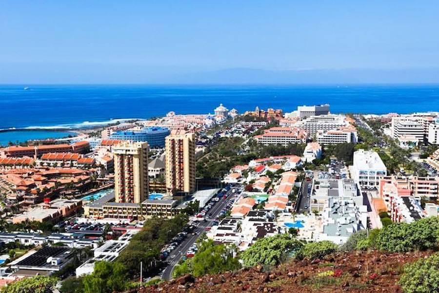 46 large hotels are for sale in the Canary Islands
