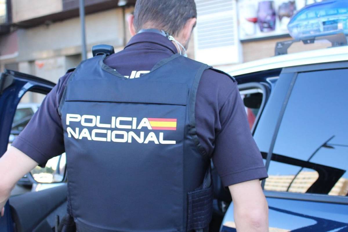 Police prevent an Irish tourist committing suicide in the south of Tenerife