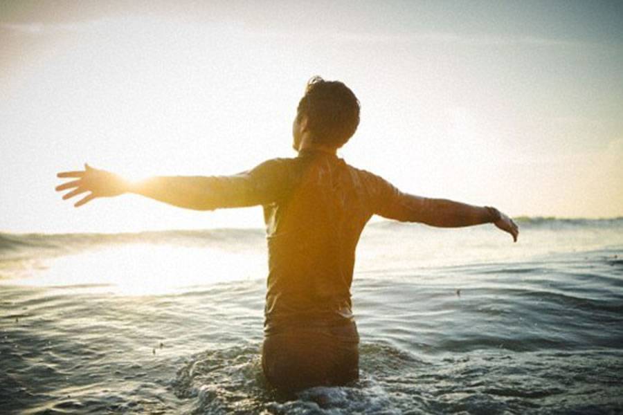 750 euro fine is approved for urinating in the sea 