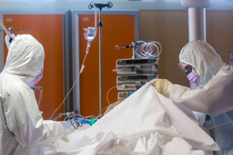 Government: We will reintroduce restrictions if rise in infections impacts ICU's and mortality rate