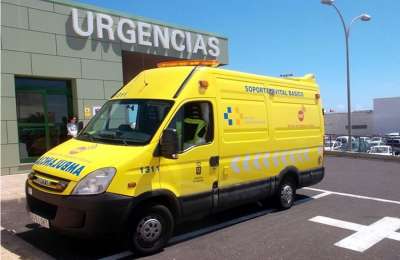 British man seriously injured after being stabbed in the neck during a fight