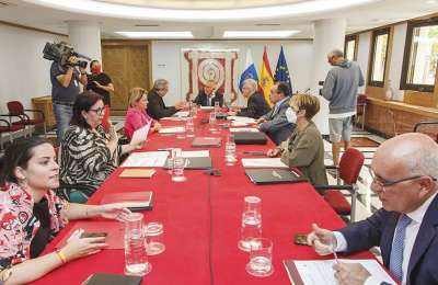 Tenerife joins Gran Canaria at Alert Level 2 due to the risk of Covid