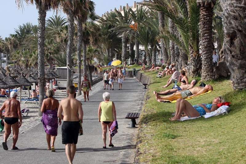 Temperatures will top 40°C again this Monday as heat wave continues