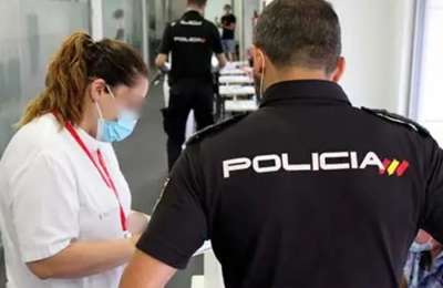 A mother is arrested after trying to kill her 7-year-old son in Tenerife