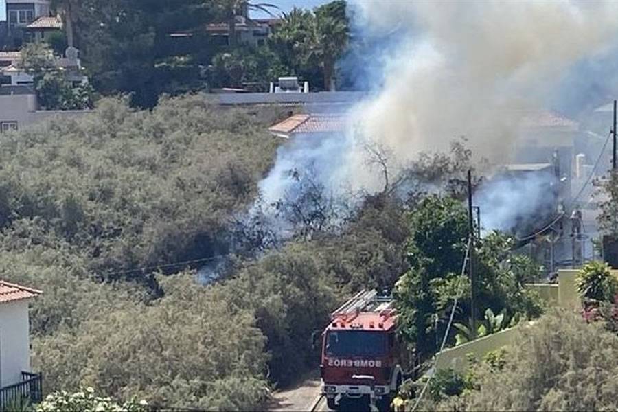 Firemen find a dead body in the yesterday’s fire outbreak in La Gomera