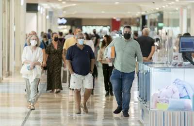 The WHO advocates wearing masks indoors: ‘COVID cases have tripled in Europe’