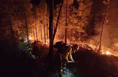 LATEST PHOTOS: Total area affected is now 500 hectares with an 11 km perimeter