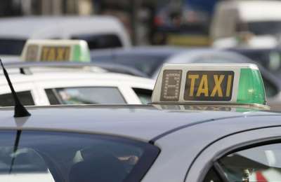 Drug dealing taxi driver arrested for selling cocaine to customers