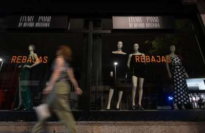 The Canary Islands follows protocol and turns off their lights