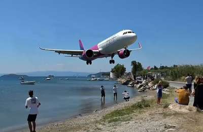 VIDEO: Wizz Air ‘lowest ever landing’ is caught on film