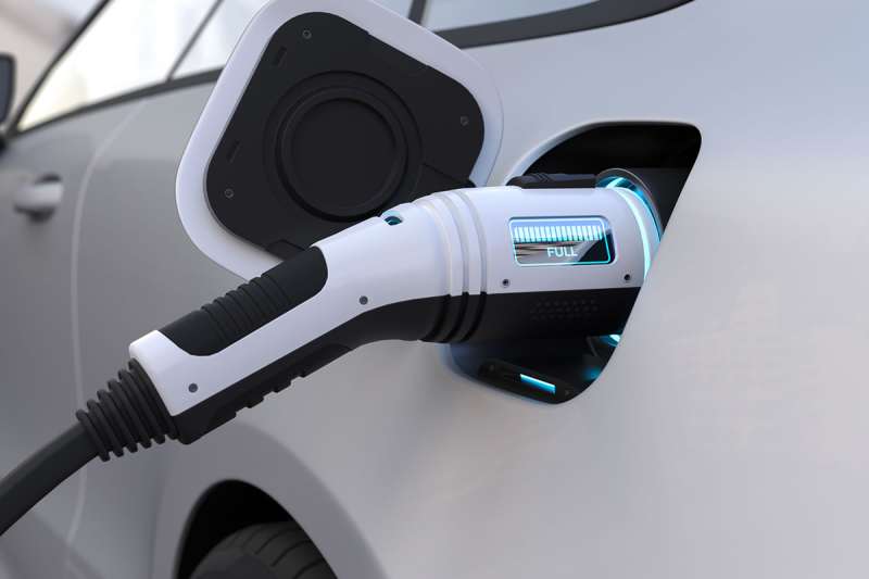 Charging an electric car in the Canaries causes more emissions than a combustion car